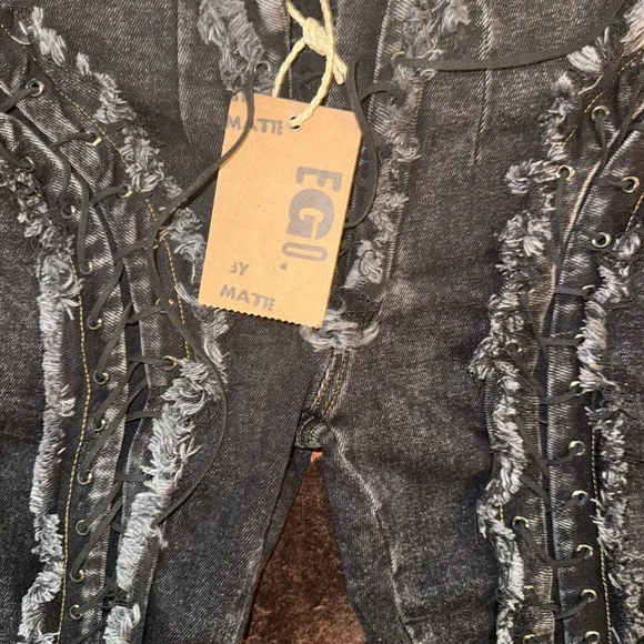 Matte  Black Lace-Up Low Risers Women Jeans - Picture 4 of 9